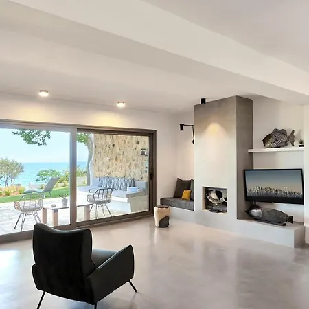 Develikia Private Villas, Auralis,