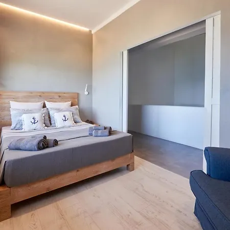 Develikia Private 2 - Villa *