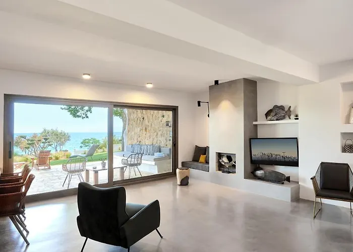 Develikia Private Villas, Auralis,